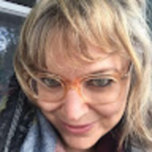 Meet your Posher, Hellene